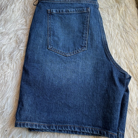 BANANA REPUBLIC Women’s Denim Shorts - Picture 8 of 16